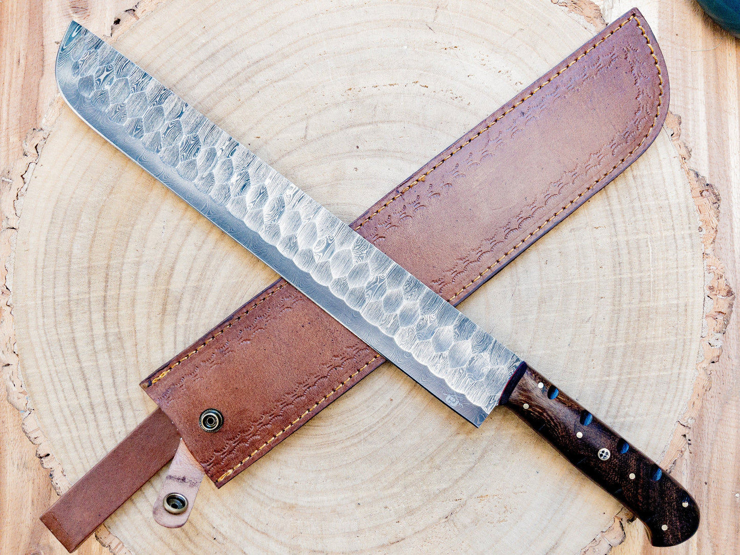 Brisket Slicer - Damascus Steel - Diamond Pattern Finish Bladework - Rosewood Handle
