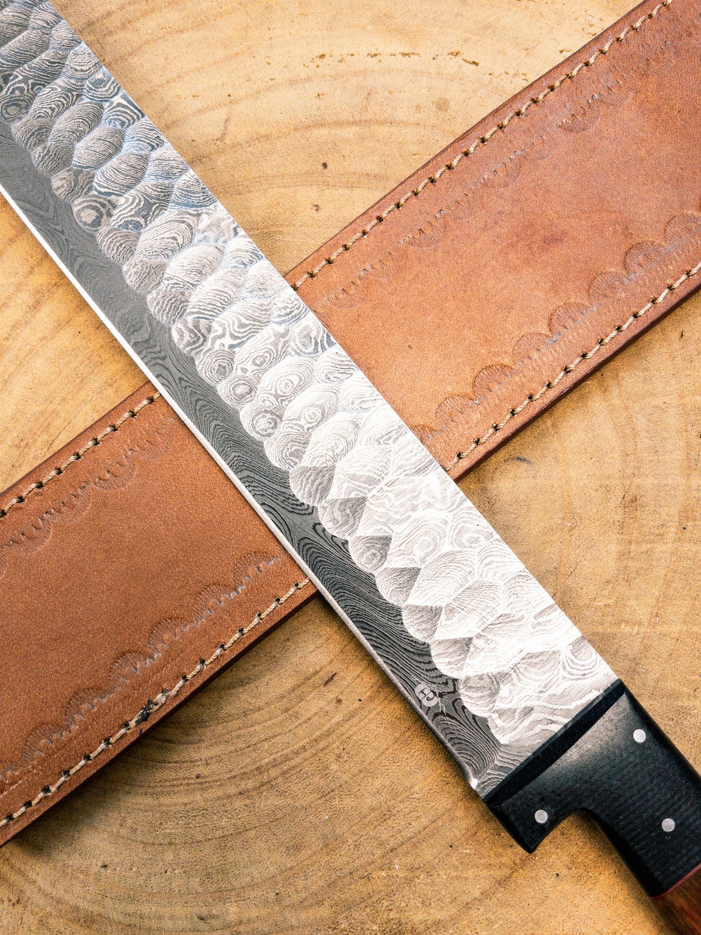Brisket Slicer - Damascus Steel - Diamond Pattern Finish Bladework - Rosewood & Pakawood Handle