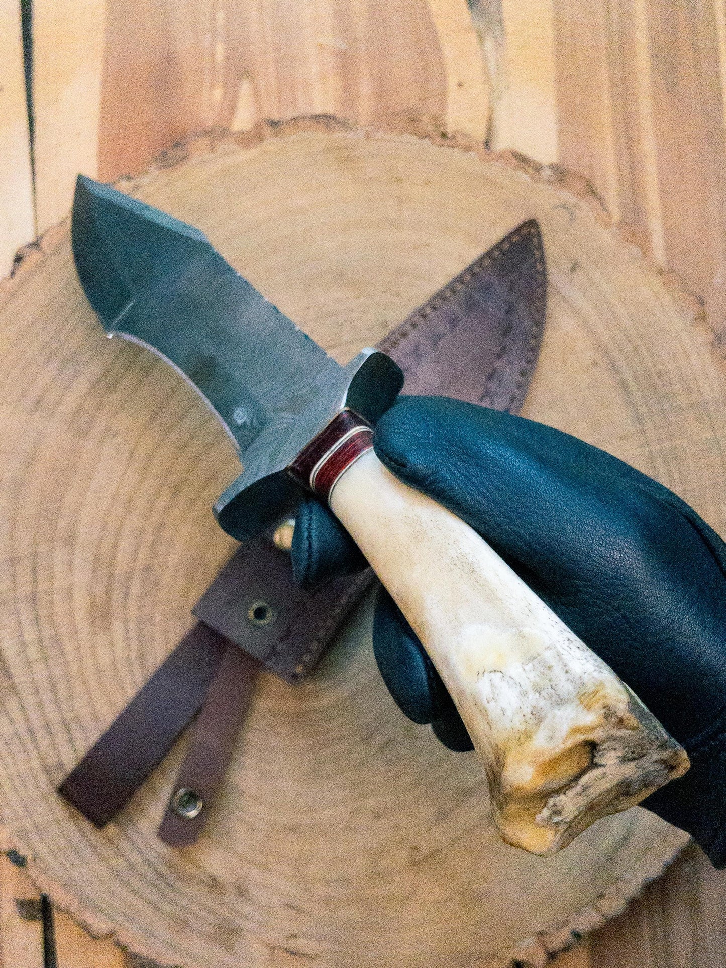 Damascus Big Rack Antler Tracker Bowie Knife