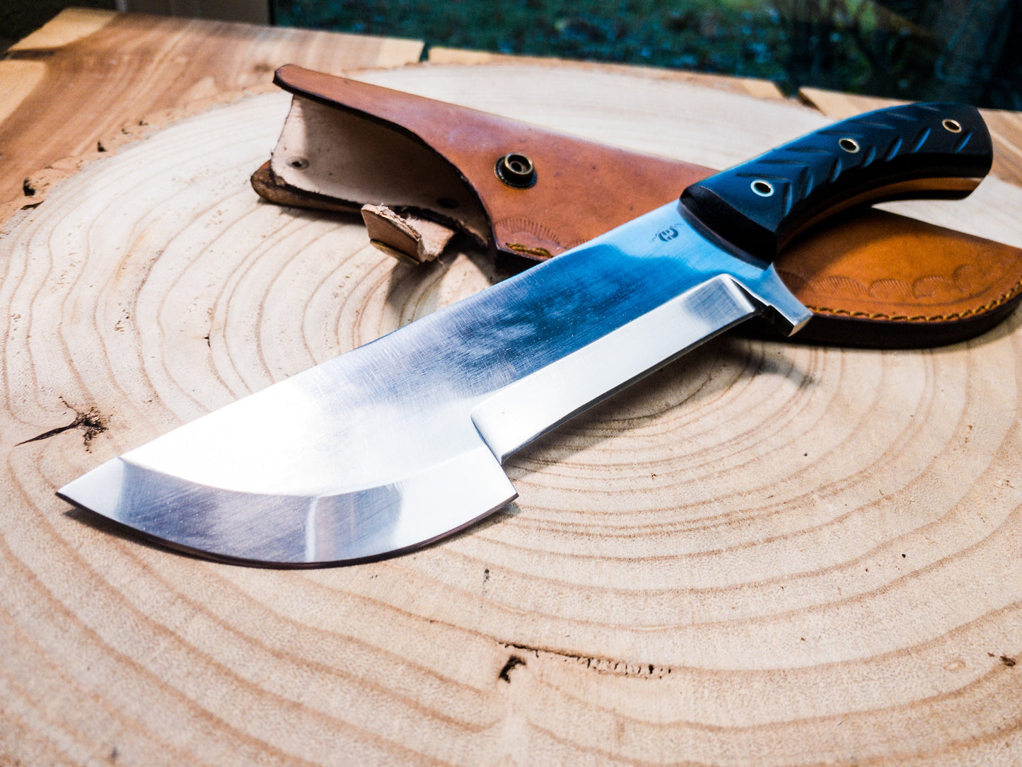 1085 Stainless Tracker / Hunting Knife