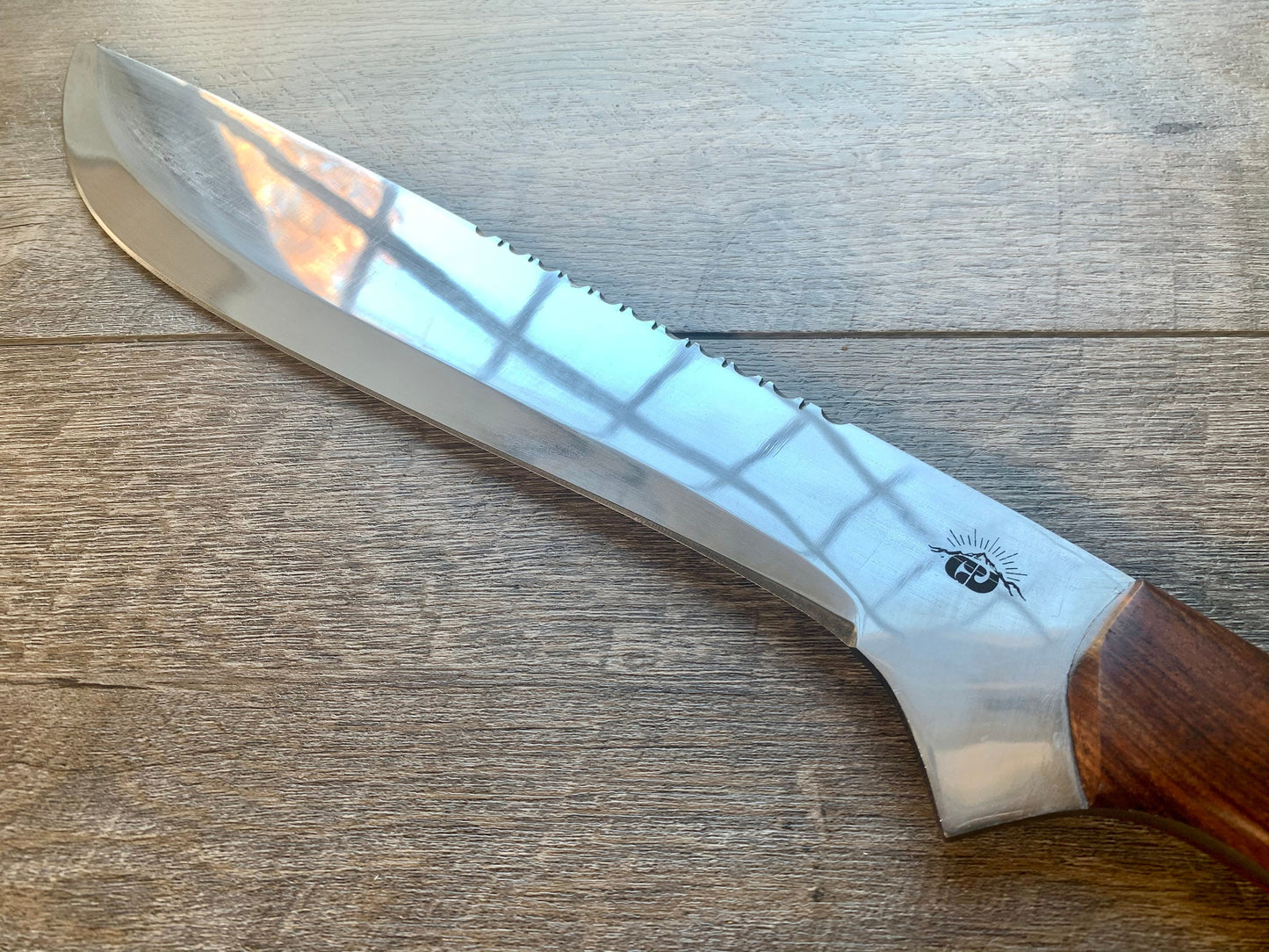 Hunting / Bowie Knife in 1085 Steel, Rosewood Handle