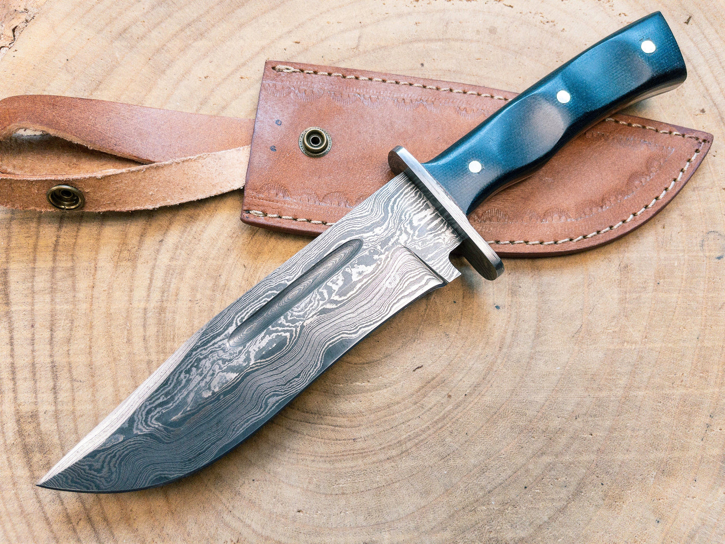 Damascus New Moon Bowie Hunting Knife / Micarta Handle / Leather Sheath