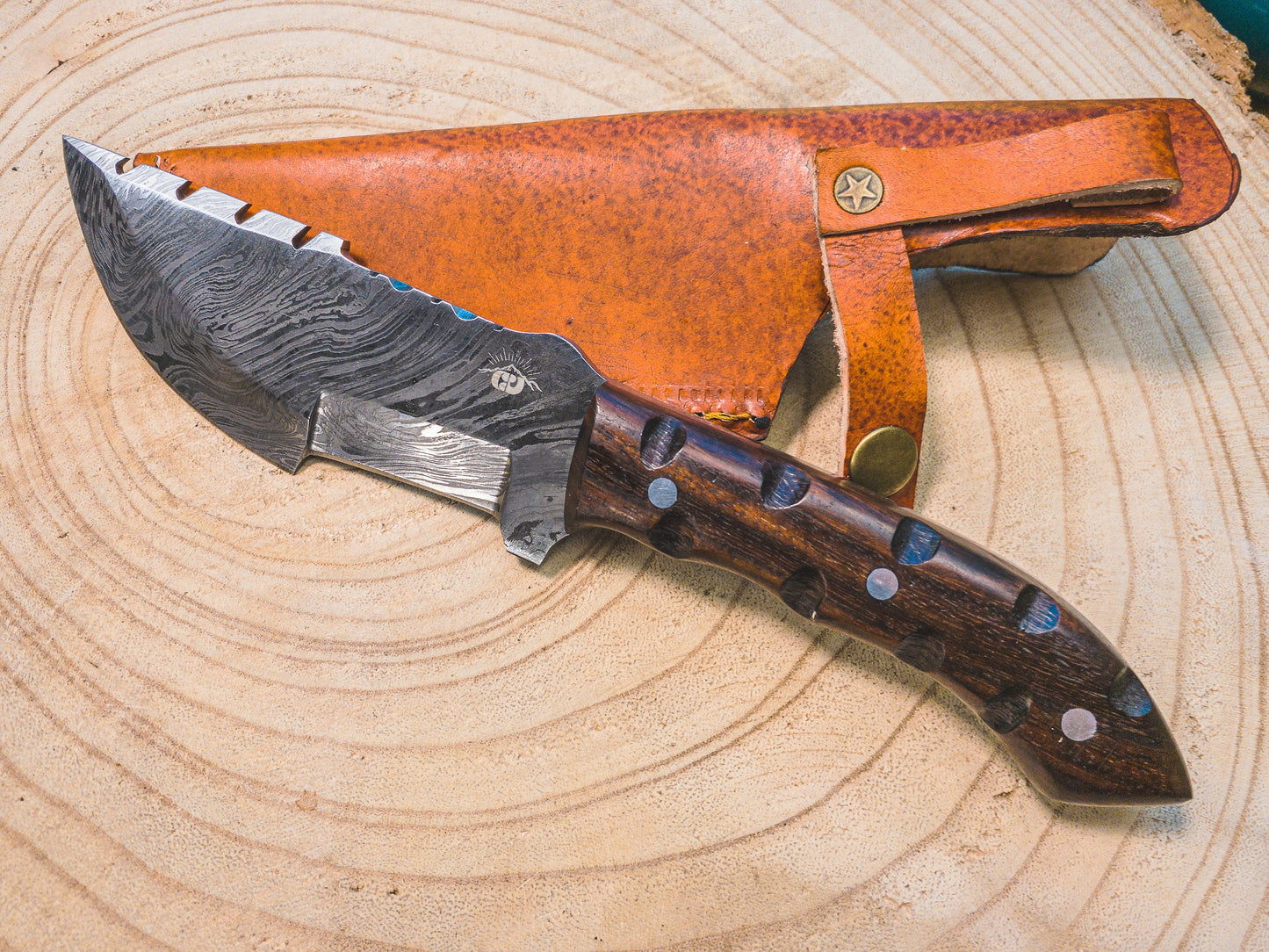 Damascus Steel Hunting Knife, Rosewood Handle