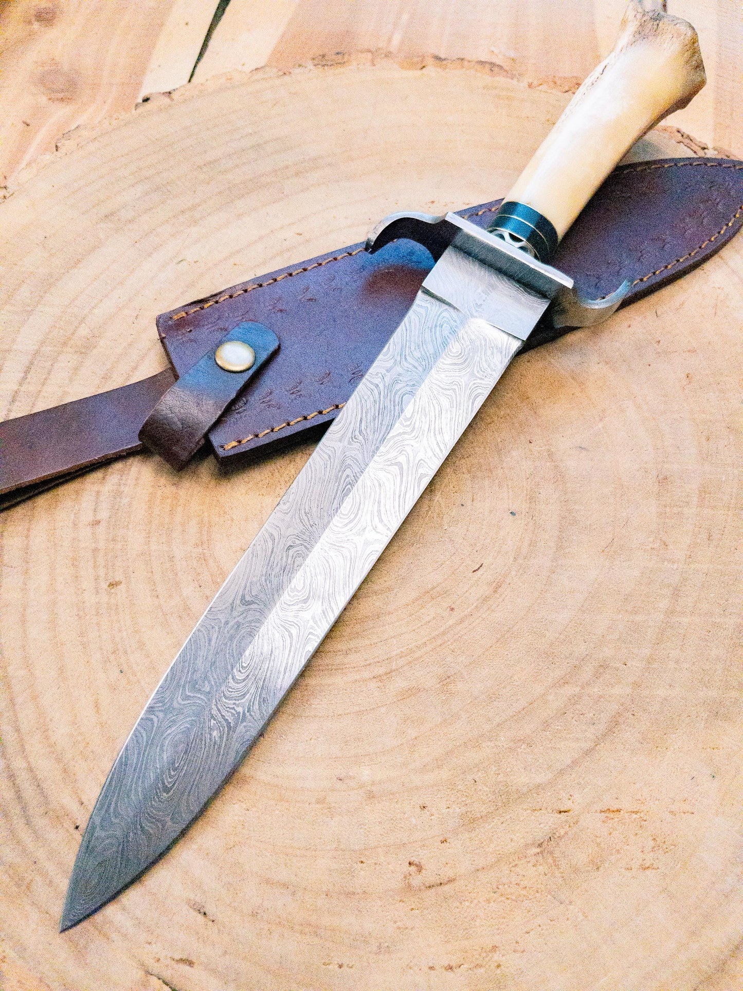 Damascus Doubler Antler Bowie Knife