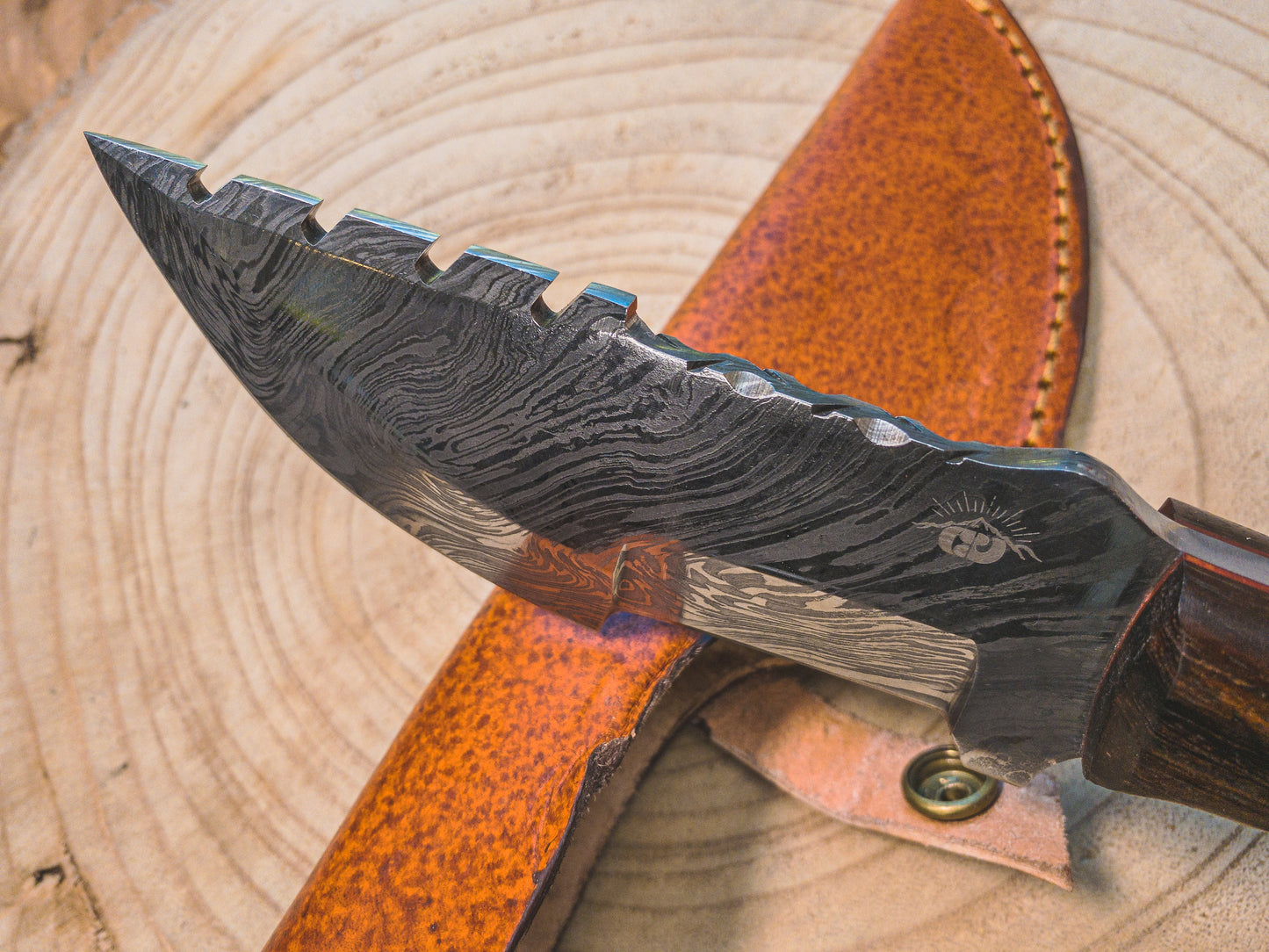 Damascus Steel Hunting Knife, Rosewood Handle