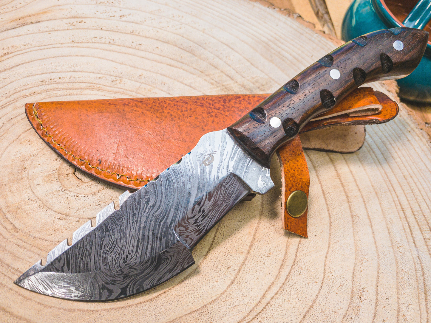 Damascus Steel Hunting Knife, Rosewood Handle